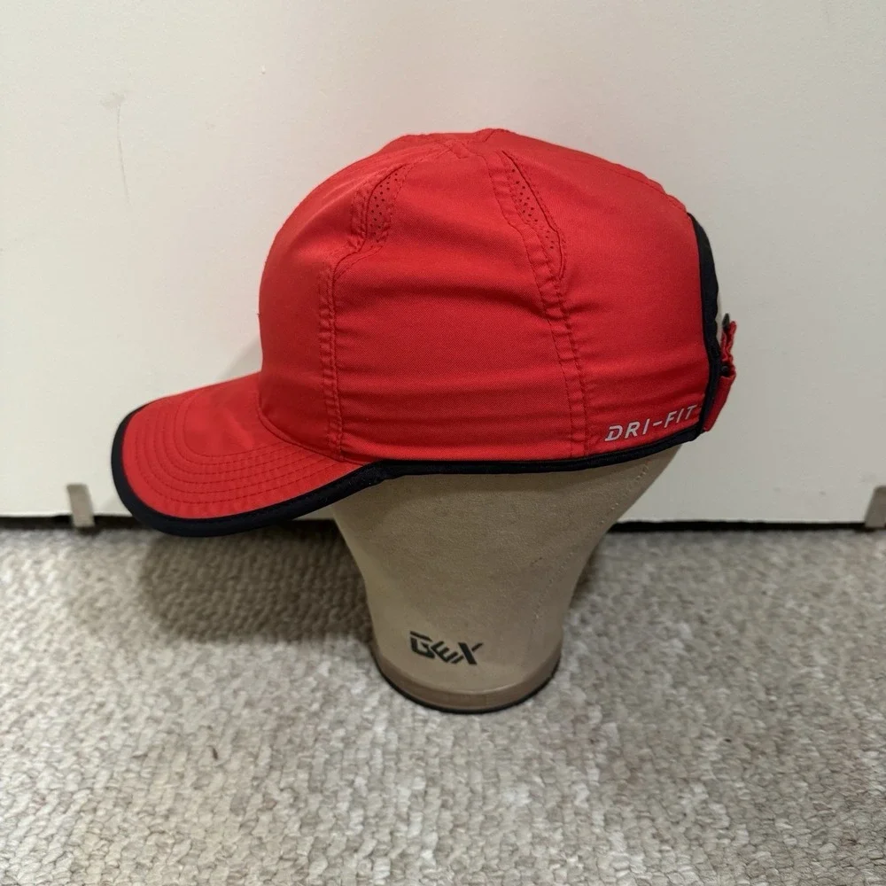 Nike featherlight red